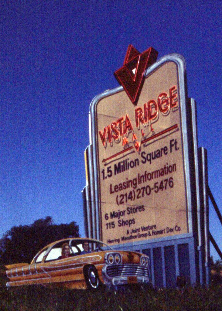 1987 Vista Ridge Mall construction sign 02