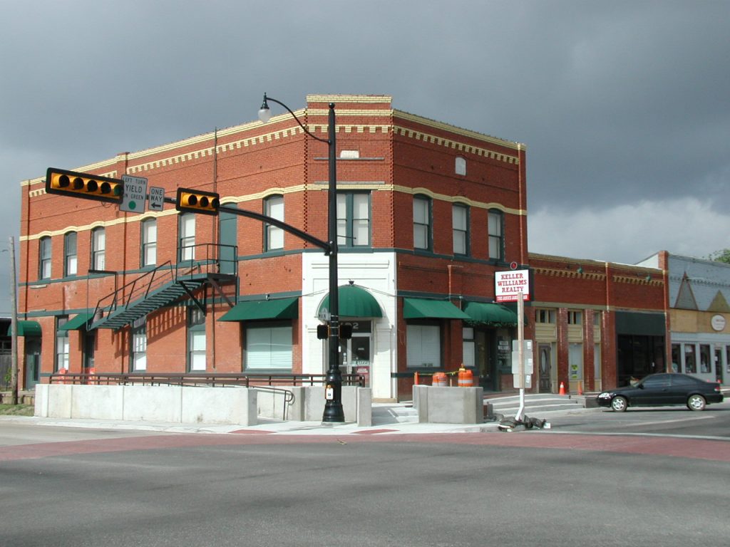 2005 Old Town Main Street South Side