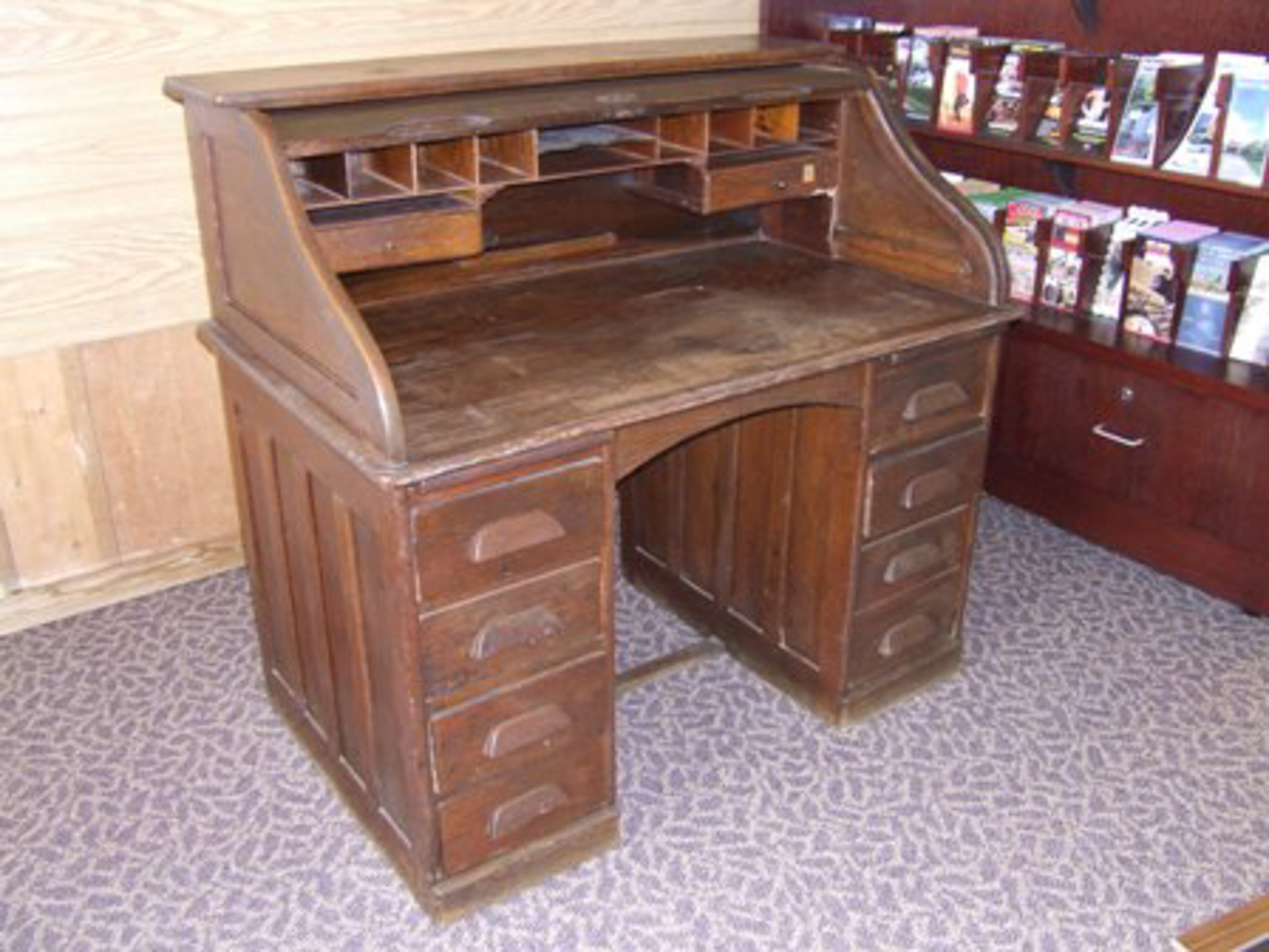 1930 – Younger Scott Ready, Sr., Antique Roll Top Desk