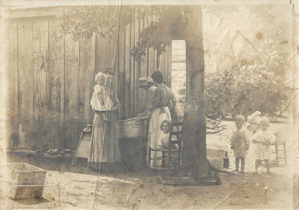 1909 Photo - Washday with Sudie Robertson