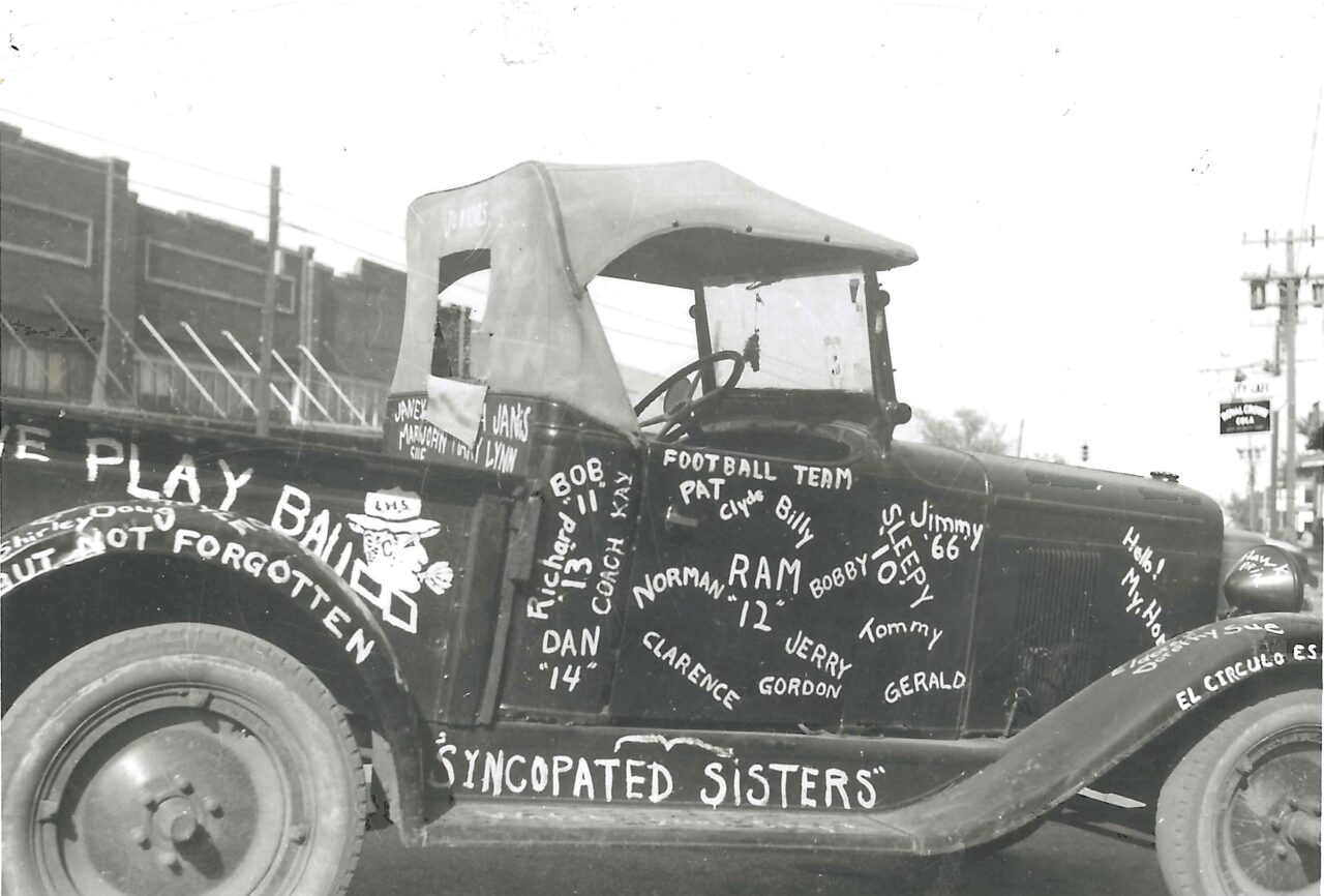 1953 Photo - LHS Homecoming Parade, Decorated Truck