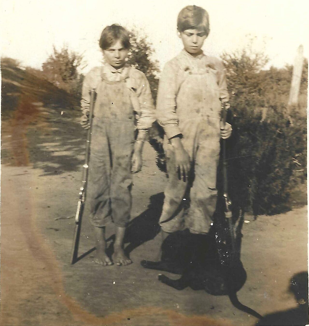1914 - Johnnie and Charlie Russell