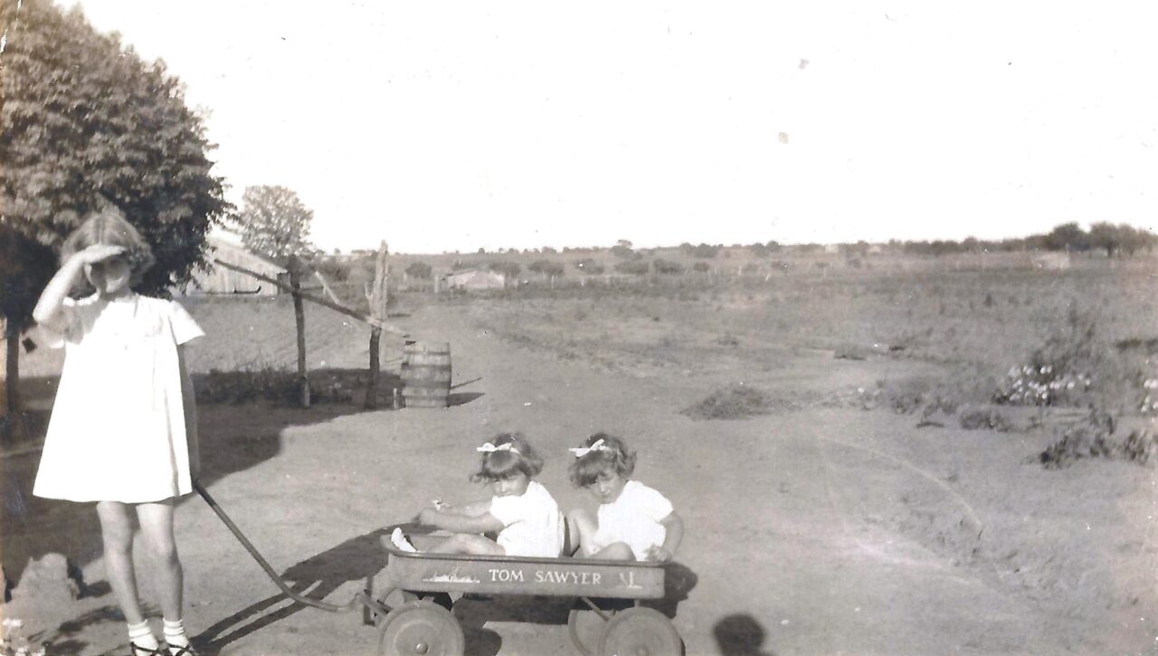 1937 - Russell Twins pulled in a wagon